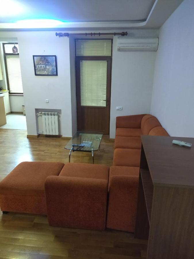 Abovyan 36 Apt & Tour Jereván Kültér fotó