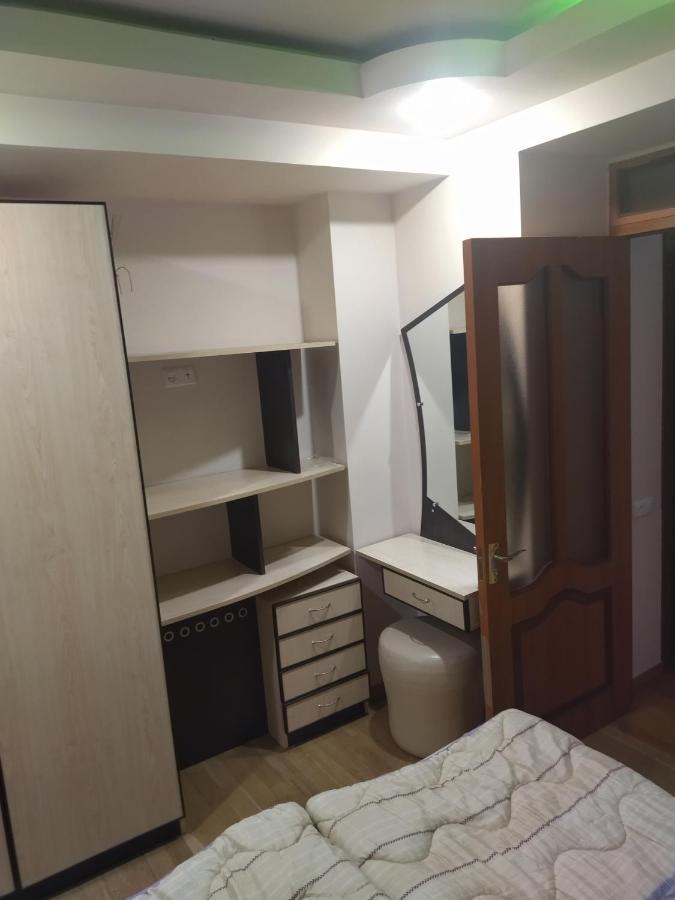 Abovyan 36 Apt & Tour Jereván Kültér fotó