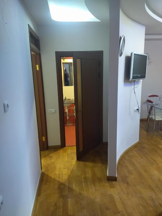Abovyan 36 Apt & Tour Jereván Kültér fotó